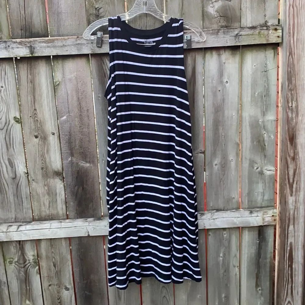 Time and Tru Stripped shift dress sz. L